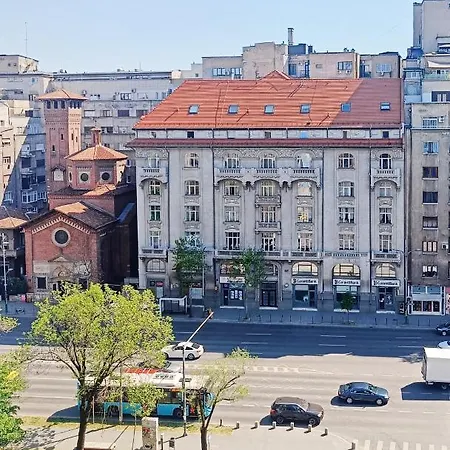 Town's Heart Spacious & Cozy * Bukarest